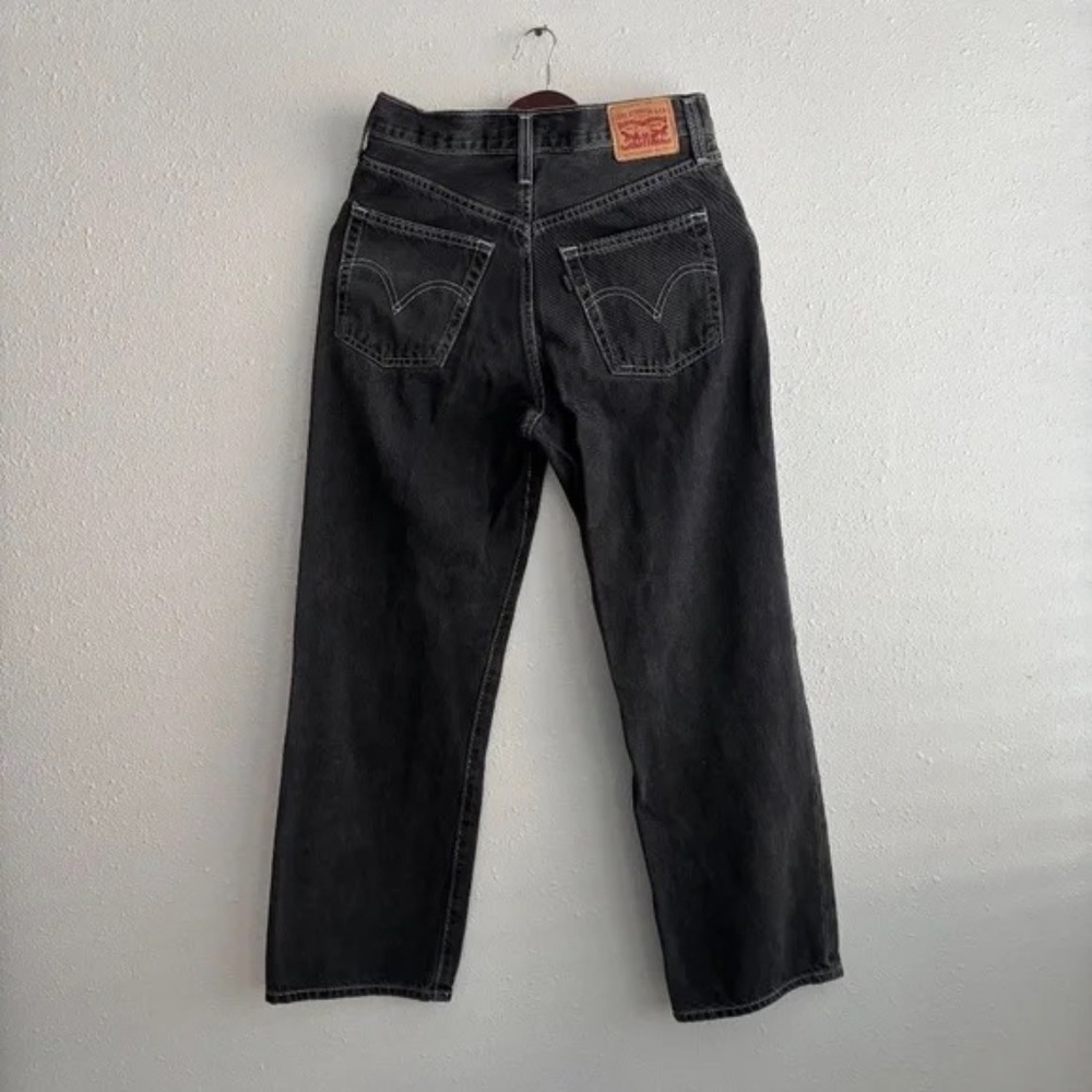 Levi's Women's Black Snap Ribcage Straight Ankle Jeans with White Stitching